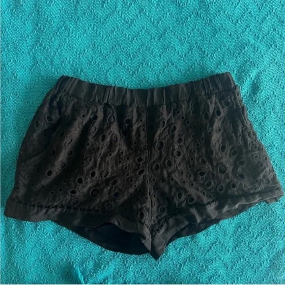Ella Moss Black Floral Cuffed Shorts